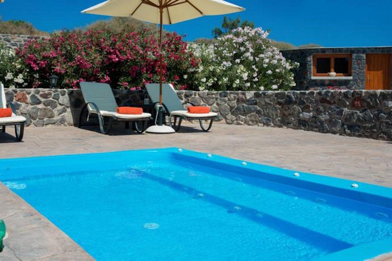 Anessis Apartahotel 3*
