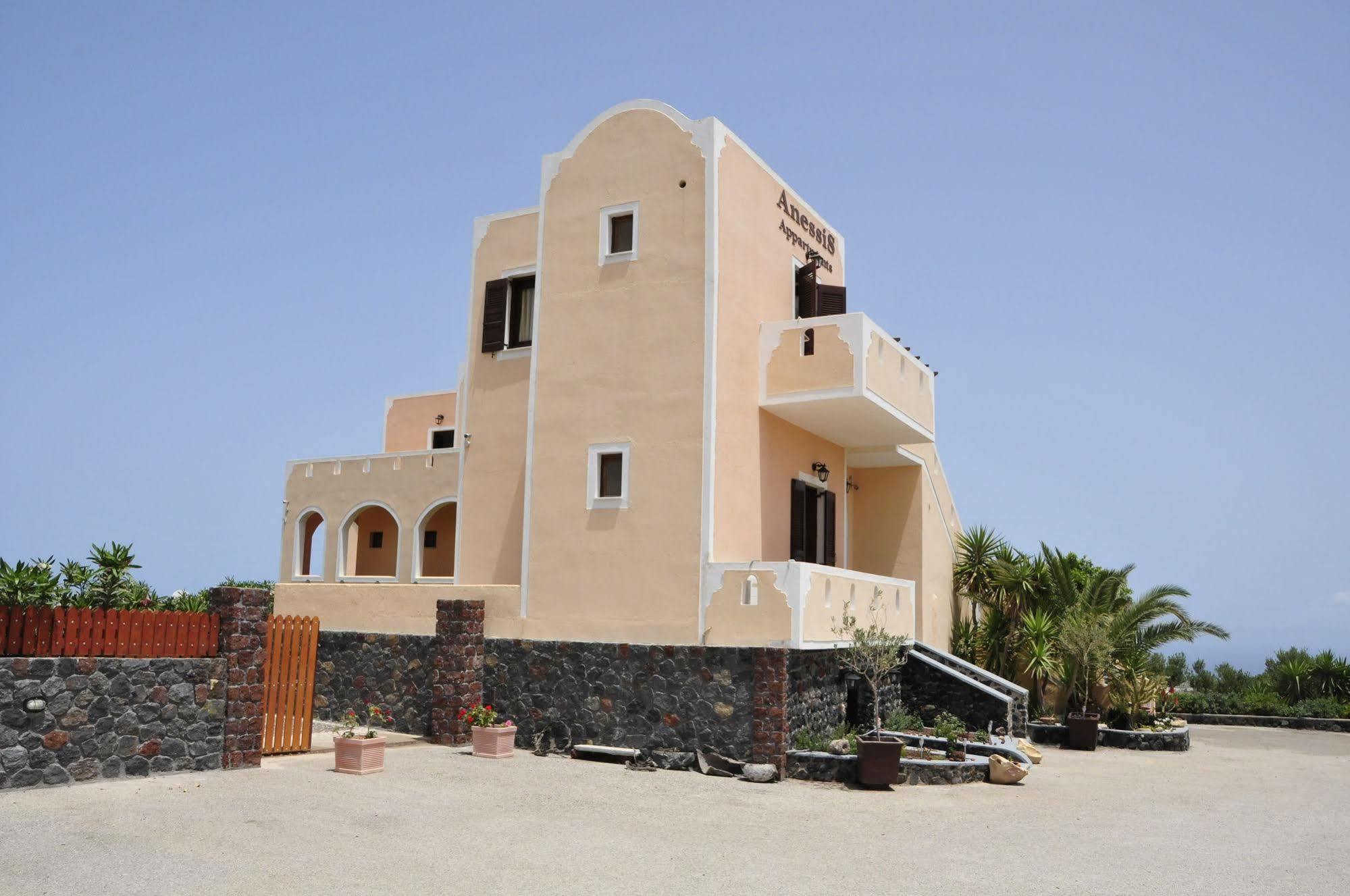 Apartahotel Anessis 3*