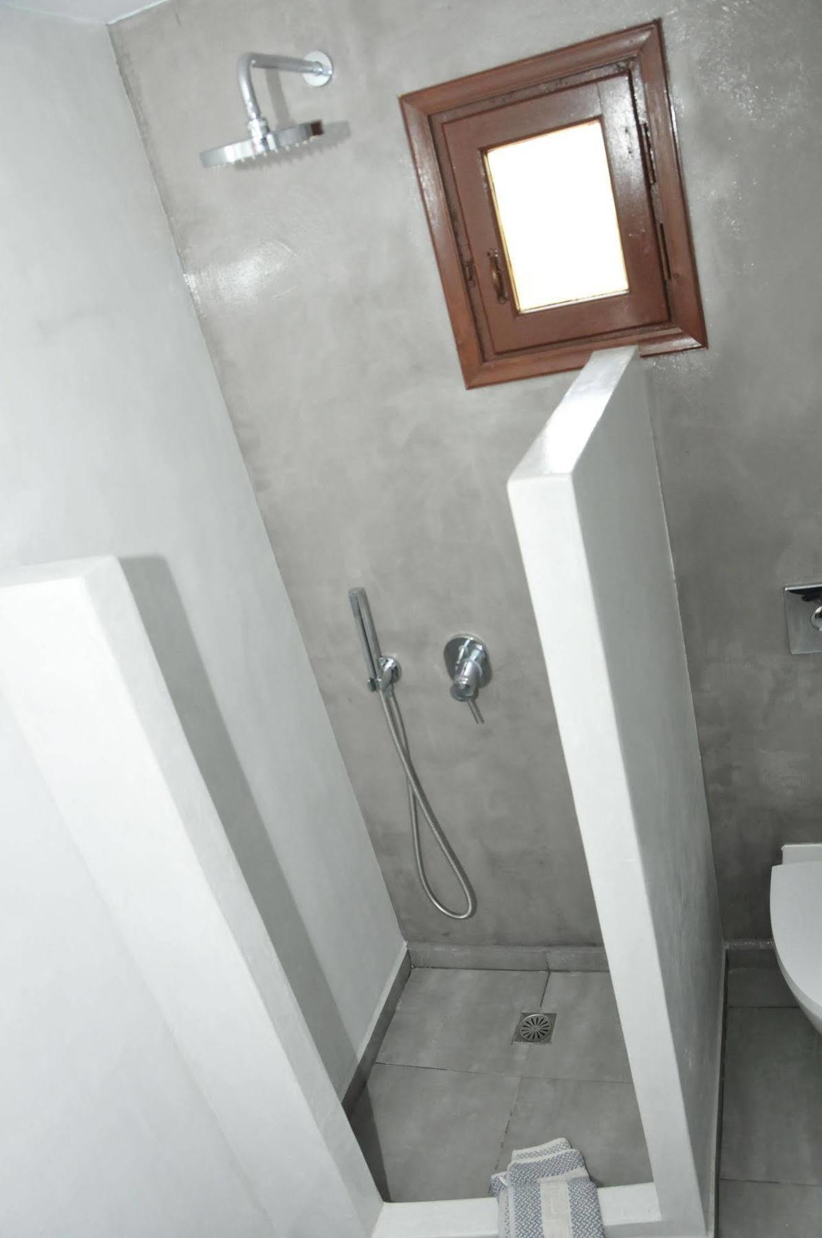 Anessis Apartahotel